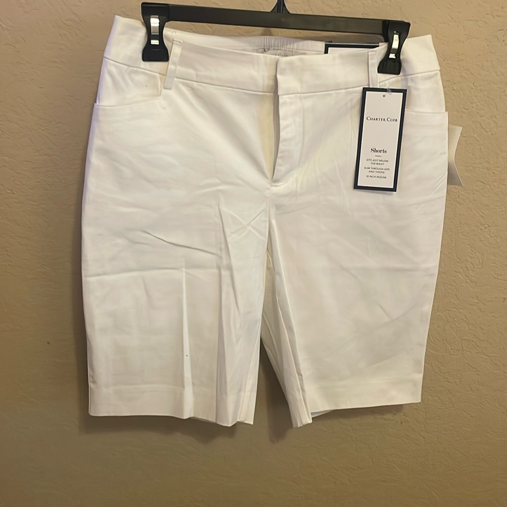 Charter Club White Bermudan Shorts.  Size 10.